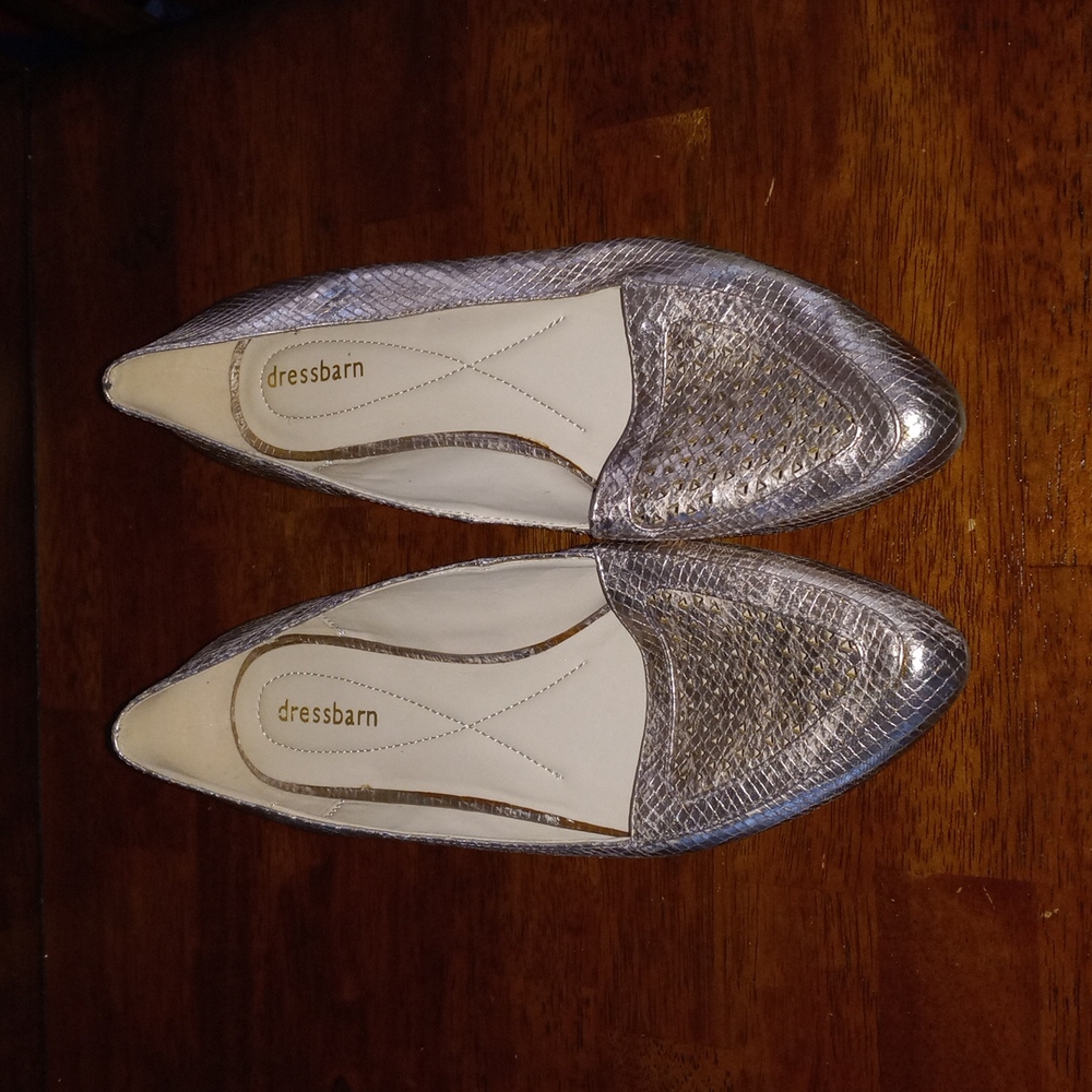 9.5 Dressbarn flats